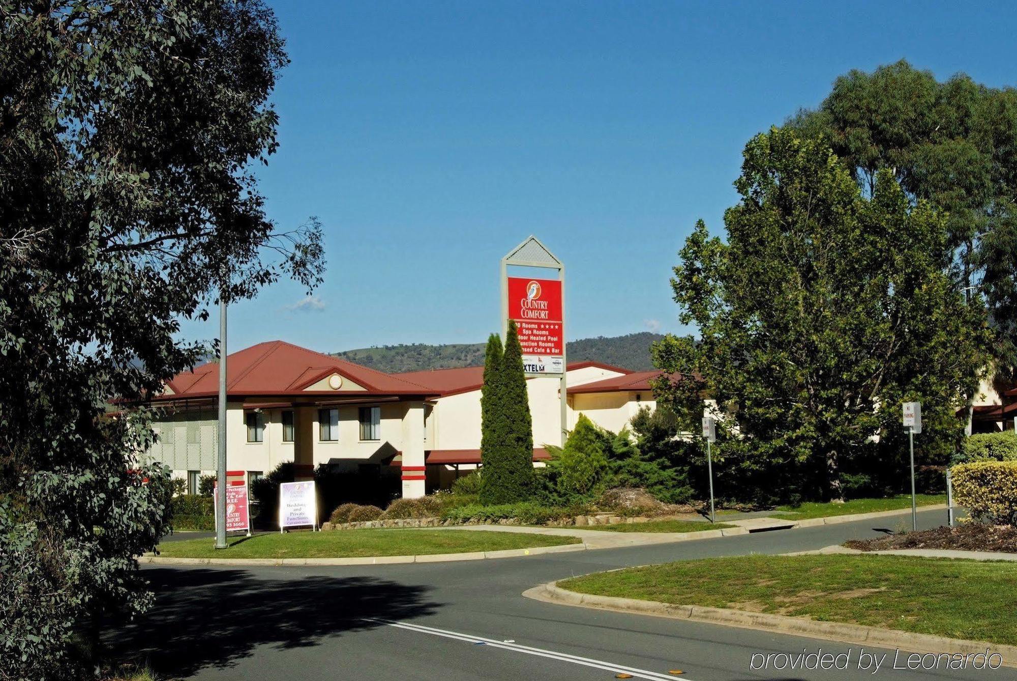 Alpha Hotel Canberra Exterior foto